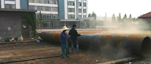 螺旋管除锈作业